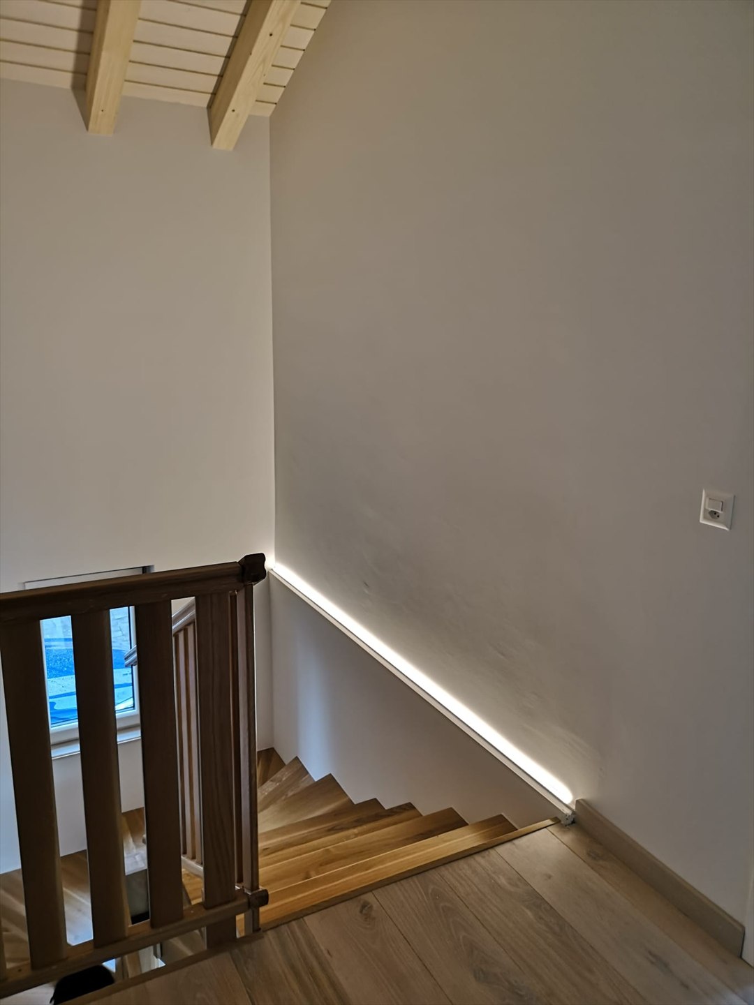 Escalier Main Courante LED